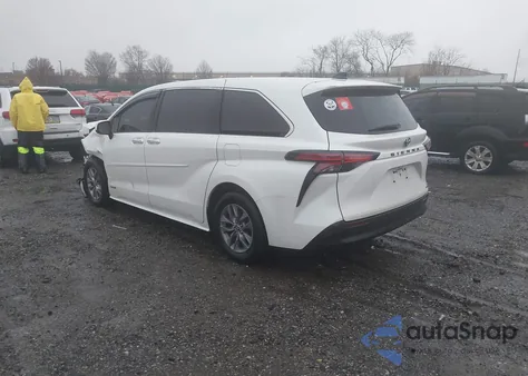 2021 Toyota Sienna Xle z USA, uszkodzony, nr VIN 5TDYRKEC1MS005816